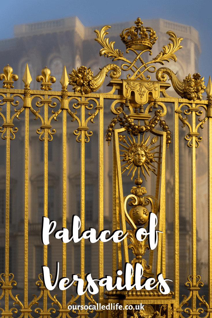 Thinking of visiting the Palace of Versailles in France? Here's our top tips from our visit, including how to guarantee that you manage to get the hall of mirrors completely empty for that perfect photo.